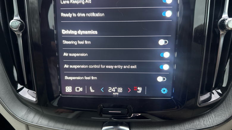 Volvo XC60 2.0 B5P Ultimate Dark 5dr AWD Geartronic Petrol Estate